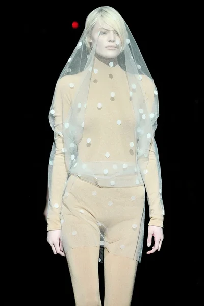 Look 44